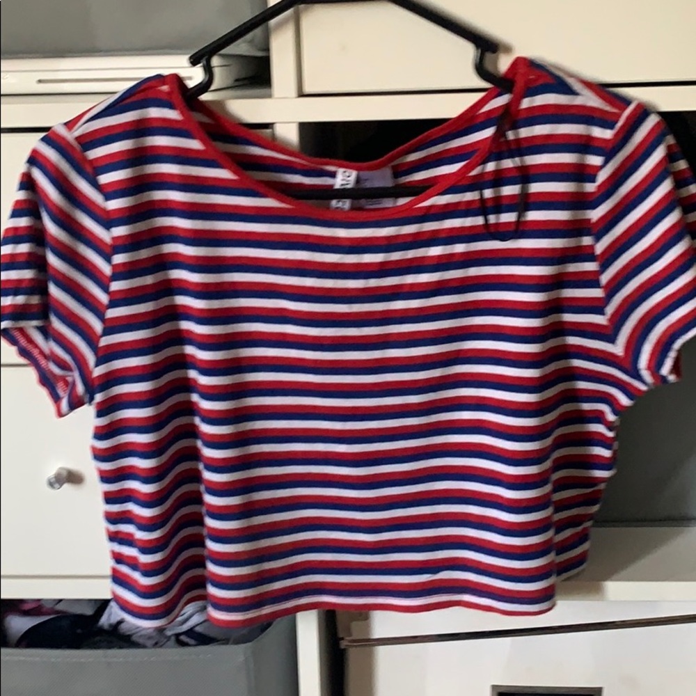 Cropped shirt